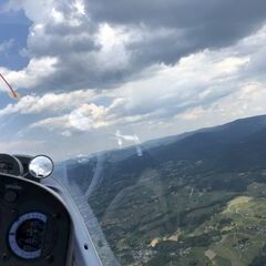 Flugwegposition um 11:22:17: Aufgenommen in der Nähe von Ortenaukreis, Deutschland in 913 Meter